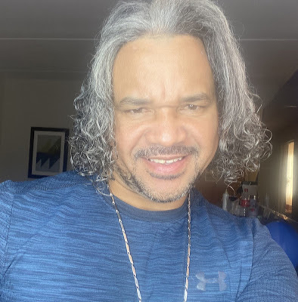 Meet your Posher, Manuel